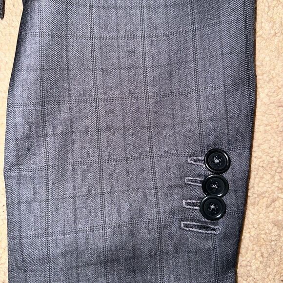 Ermenegildo Zegna Gray Sport Coat Tailored Elegance with Surgeons cuffs - Picture 3 of 8